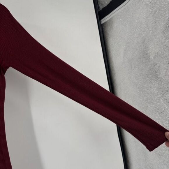 Billie the Label Estelle Turtleneck Ribbed Midi Dress Bordeaux Red Medium - Picture 11 of 12